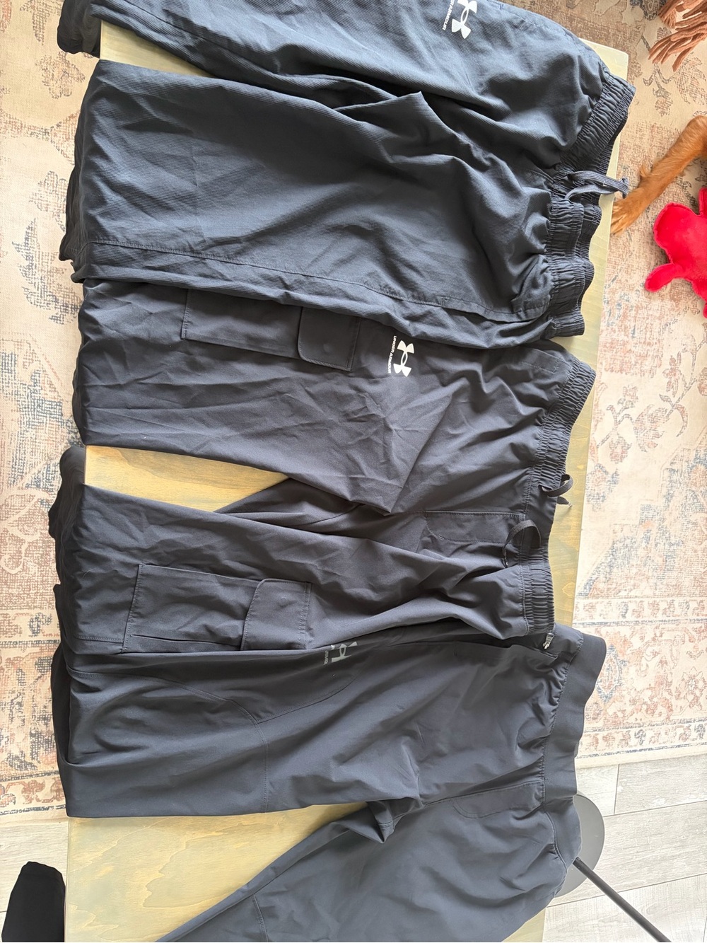 Under Armour YOUTH XL track pants Bundle